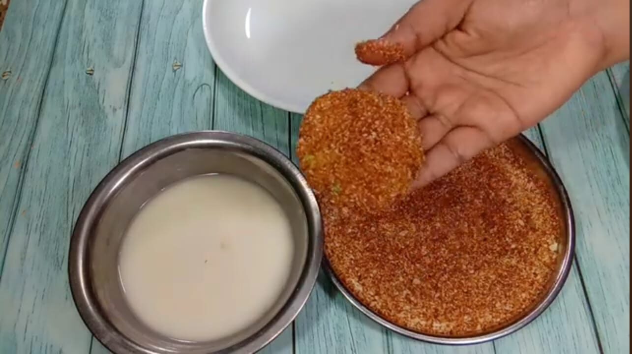 How to Make Delicious Poha Cutlet at Home - Poha Cutlet Recipe-priyankakitchens.com