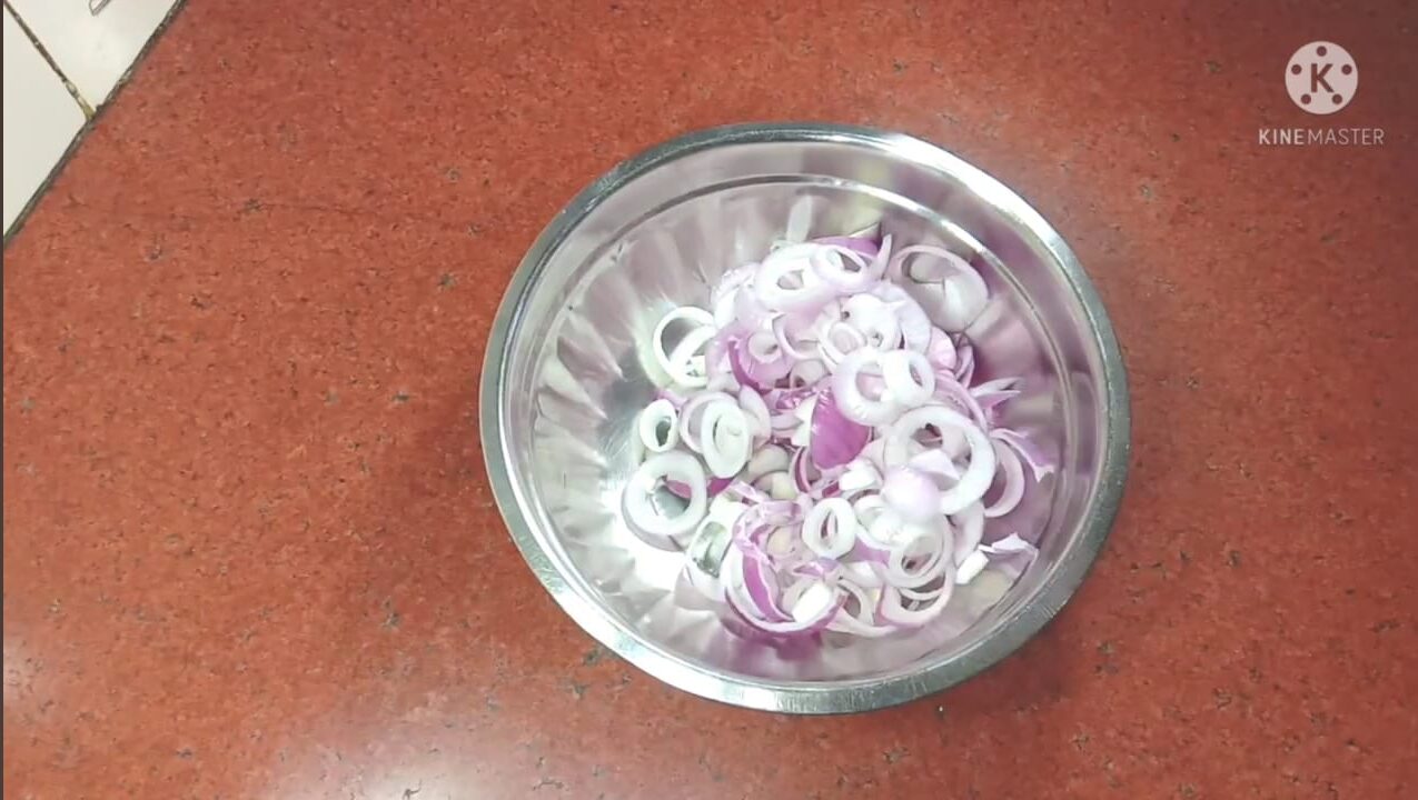 Lemon-Restaurant Style Sirke Wali Pyaz| priyankakitchens.com