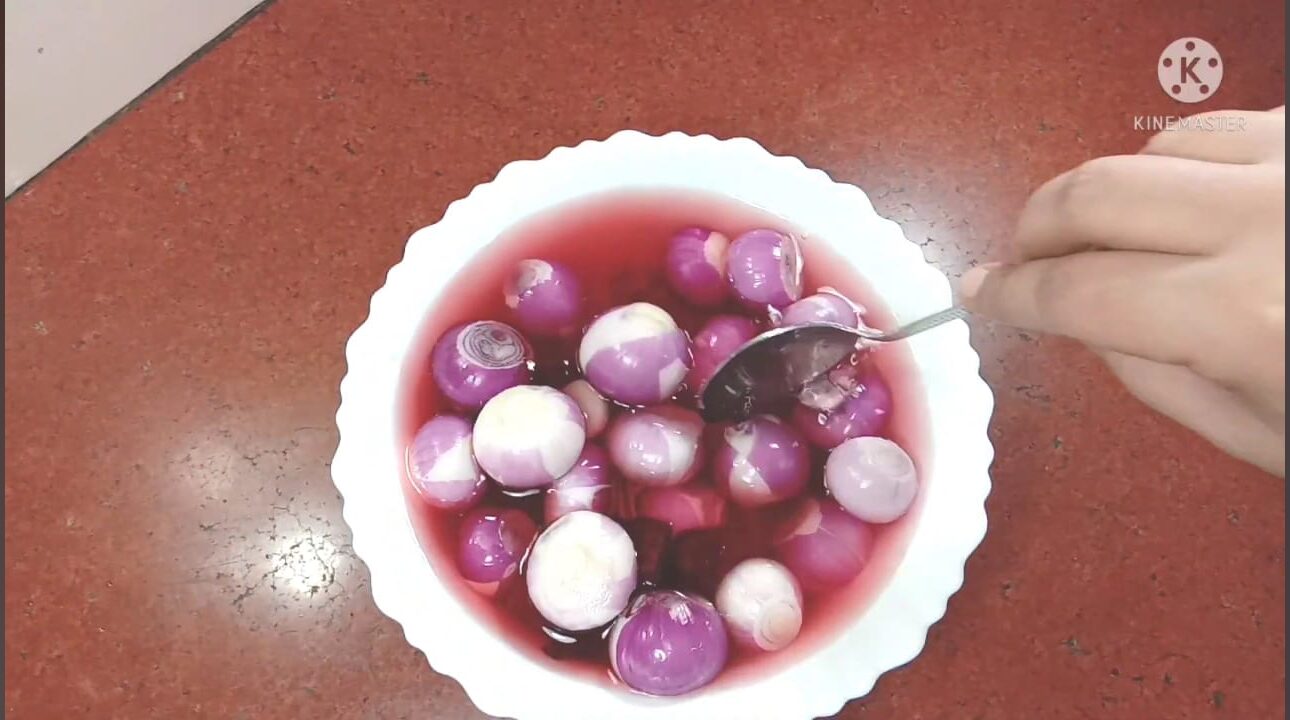 Oniion-Restaurant Style Sirke Wali Pyaz| priyankakitchens.com