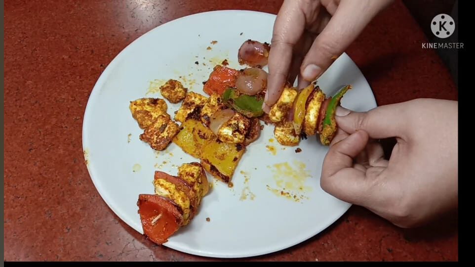 तंदूरी पनीर टिक्का | Tandoori Paneer Tikka Recipe in Hindi | Tandoori Paneer Tikka | How to Make Paneer Tikka Recipe Without Oven