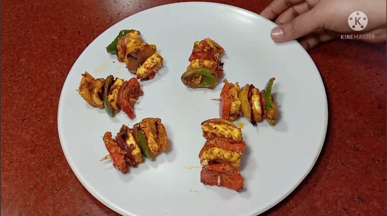 तंदूरी पनीर टिक्का | Tandoori Paneer Tikka Recipe in Hindi | Tandoori Paneer Tikka | How to Make Paneer Tikka Recipe Without Oven